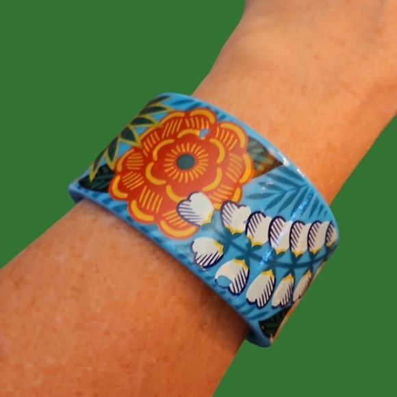VTG AVON 1987 Turquoise Tropical Beauty Wide Chunky Bangle Statement Bracelet - Picture 1 of 6